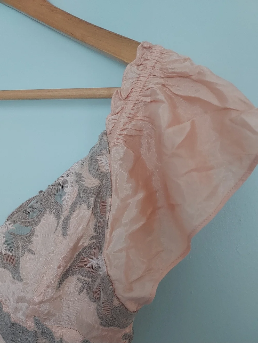 Free People Revolve Say It Again Silky Blush Cropped Top Size Medium